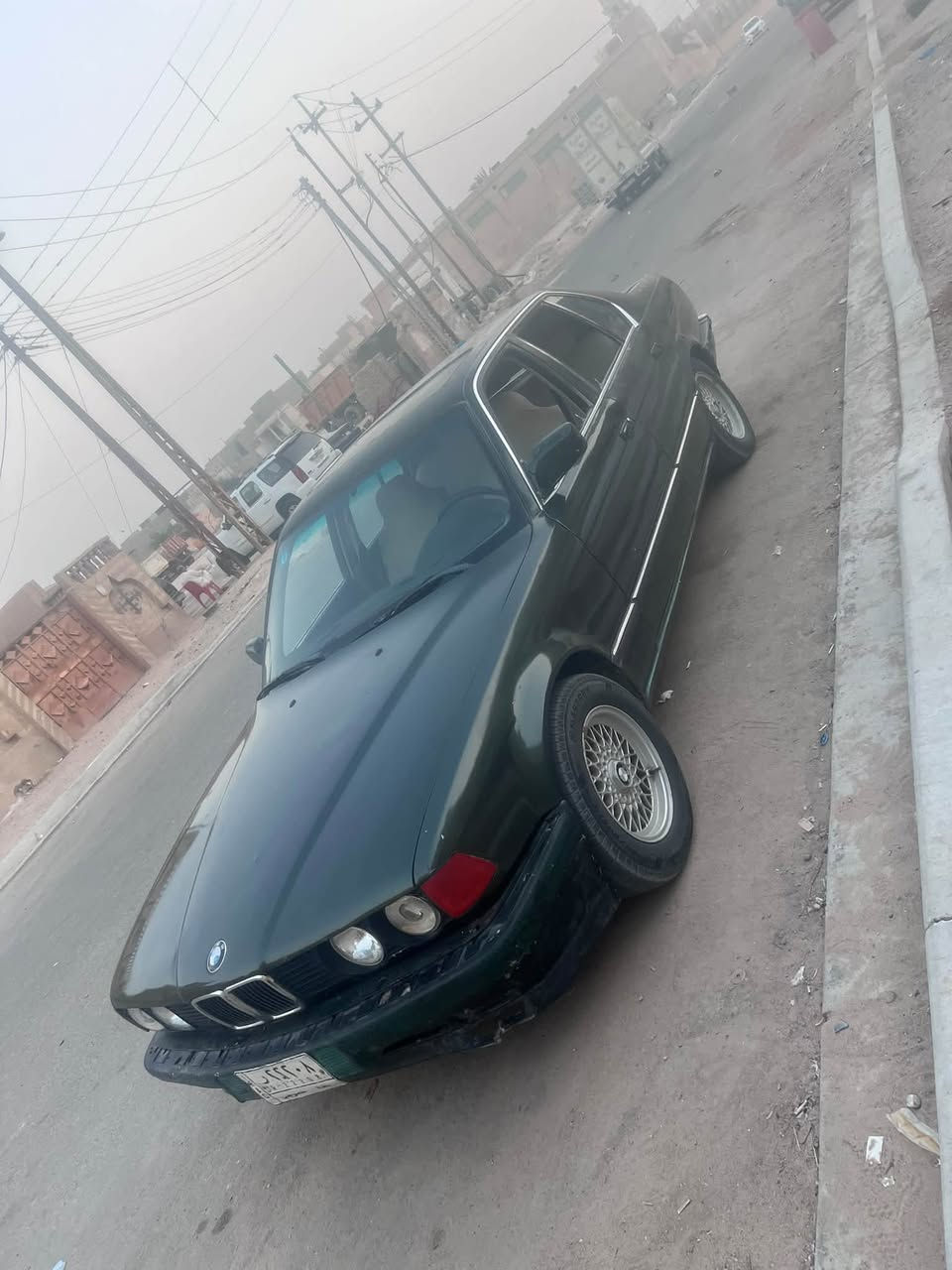 بي ام دبليو موديل 1989 حجم 730 مكينة و كير بلاد مفتوح 6 سلندر حدادية 80‎%‎ تبريد عاطل جواها تخم تاير مكفولة من النقل و الكص و الضربة و العيب الشرعي و الغرامات و الاصوليات سيارة باسمي شخصيا رقم بغداد الماني سنوية لل29 تحويل ثاني يوم 
نواقصها فقط بيها الكير النمرة الاخيرة مرات تعلك فقط هذا الخلل فقط 
السعر 23 و بيها مجال 
غير متواجد عالفيسبوك 
متواجد خابرني هنا واتساب رقمي ***********
مكاني بصرة زبير
