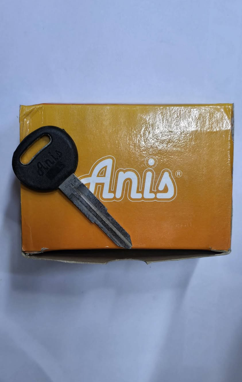 مجموعه من مفاتيح السيارات الخام السوري انيس
🔑 حارث البغدادي للمفاتيح والريمونتات  ومكائن قص المفاتيح
✅ البيع بالجملة والمفرد
أسعار مناسبة وجودة مضمونة وخدمة توصيل سريعة.
للاستفسار❗️❗️وتساب
(***********)
العنوان ❗️❗️بغداد شارع الرشيد مقابل سوق الصفافير
