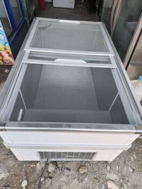 عارظه نظيفه مستخدمه ٣ شهر  الشراي يتصل رقمي  07719387246