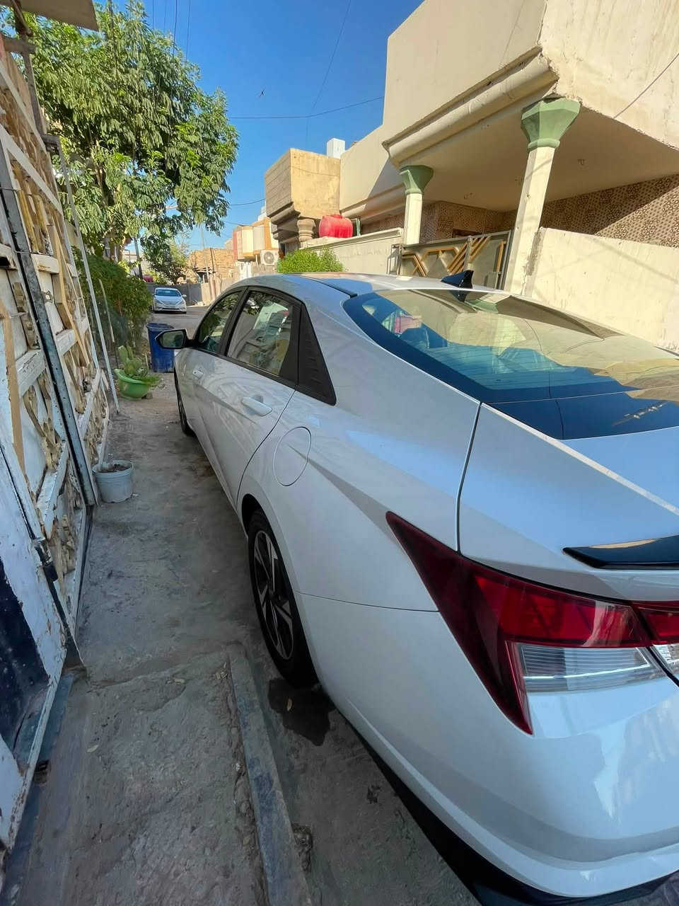 النترا     ٢٢سياره نضافته كدامك بيه بنيد  فول سياره عده الفتحه وبيه باردات سعر ١٣٥
الستفسار عله هاذه رقم ربي واتساب***********
