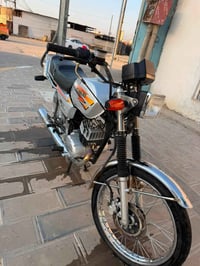 سوزوكي • موديل ٢٥ • اوراق
