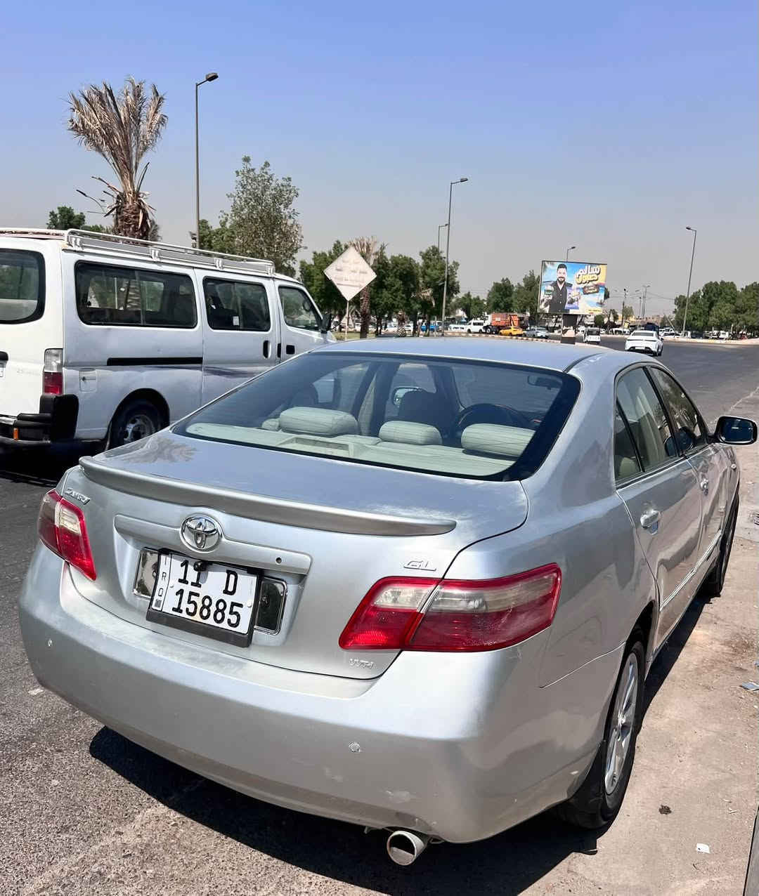 السلام عليكم
تويوتا كامري 2008 خليجي
محرك 4 سلندر 2400 المرغوب 
مواصفات GL : قطعتين تبريد - حساسات خلفيه - اشاير بالجاملغات - شاشه - ويل كب 
السيارة كلش حلوه و نضيفه  محرك - كير -   تبريد - حداديه  - تايرات بالعافيه عل ياخذهة 
السيارة بسمي سنويه و هزة جديده و رقم انكليزي 

السيارة مصبوغه حزام اثر شخوط يعني مابيهة لا ضربه و تعمير مجرد شخوط و صابغيهة حزام 

رايدهة ب93 و بيهة مجال للشراي
مكاني : بغداد - البياع 
للأستفسار : ***********
