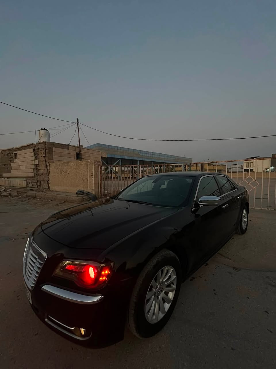 كرايسلر اوباما ٢٠١٢
مواصفات ليمتد فول ما عده فتحه 
كشنات جلد بيجي 
كير طياره + شاشه كبيره 
رقم دهوك 
السياره داخل كلين للعراق بيه صبغ بل باب خلف السدر قليل كلش 
مكاني ديوانيه 
السعر ١٥٥وبيه مجال بسيط 
***********
