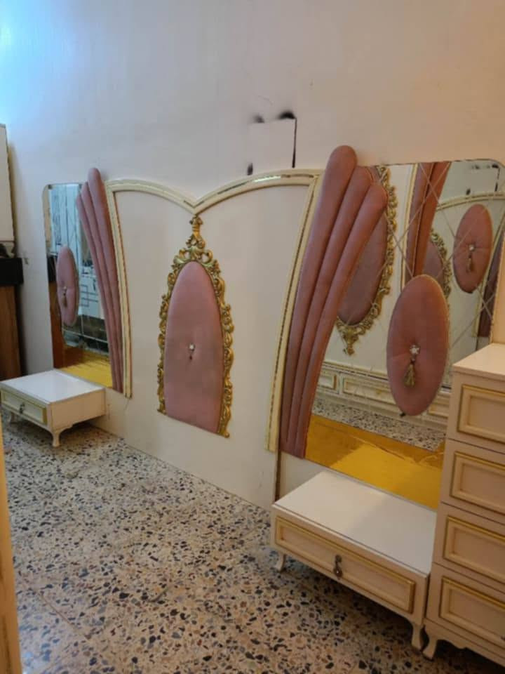 السلام عليكم غرف تركيه للبيع 7 قطع اب 550 الف العنوان ديالى الخالص ***********
