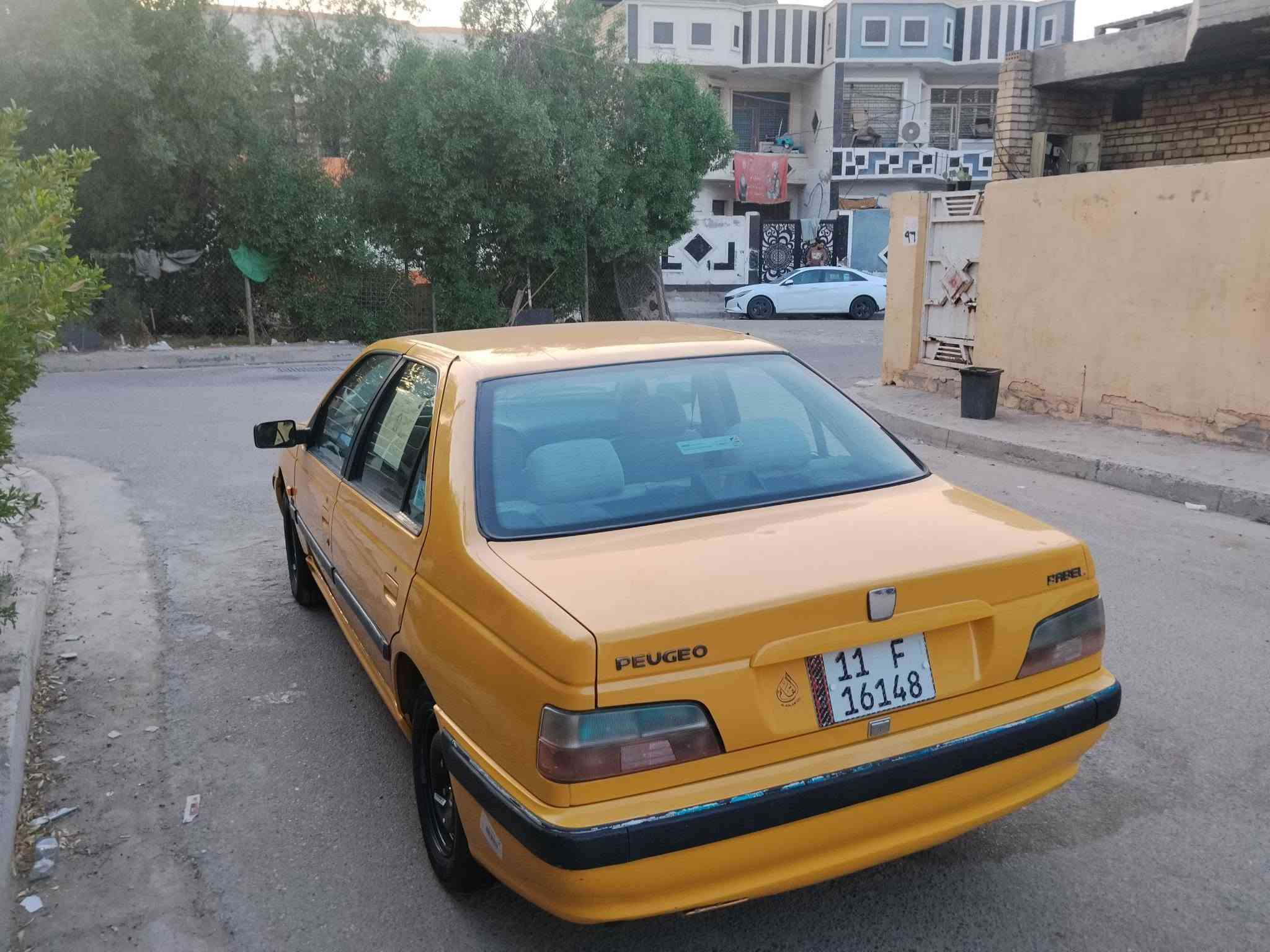 سلام عليكم بيجو بارص 2015 رقم بغداد دولي مصفره هيئه غرمات مكينه وكير جدد تخم تاير نضيف صدر امامي خلفي جديد تبريد ثلج داخله مدوشم كاعيه جلد لايت زنون  سياره حلوه و كاعده مكفوله من ضربه وتبديل تكم لغود شواصي حوض كفاله هاي صوره مال اليوم وهاي تفاصيله سياره  سعر ٤٨ وبيه مجال اليحب يتصل ***********مكاني بغداد العبيدي
