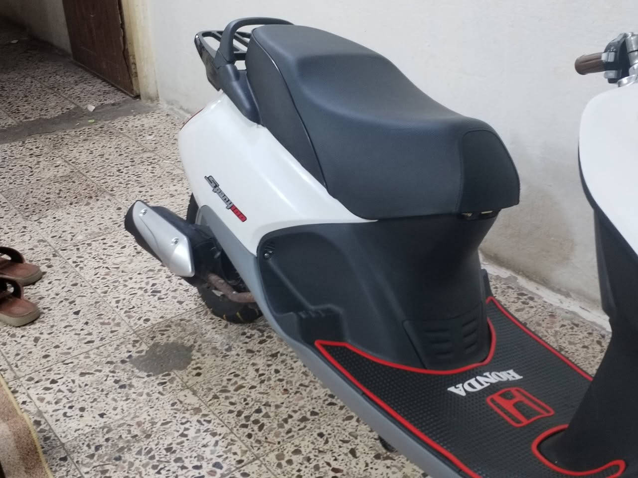 للبيع مليون و٢٠٠  شرط ترايك ويه الياباني العنوان واسط ***********
