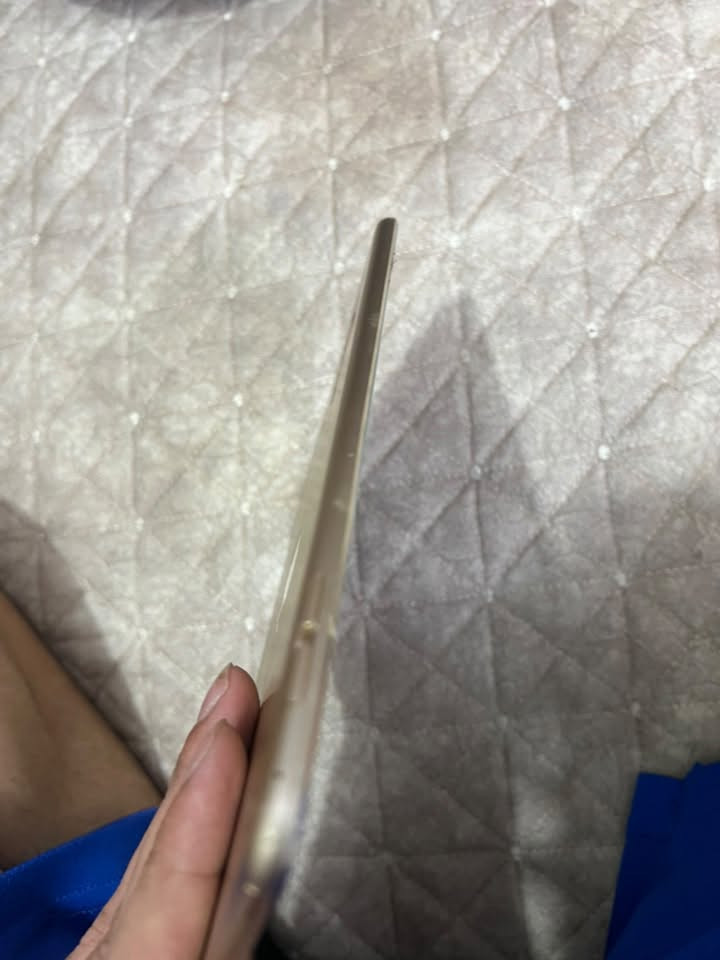 ايباد ايفون حجم وسط ذاكره 256 حلو يرهم لل أطفال سعره قفل مال بيع ب ٧٥ الف لا طب ولا تعامل ***********  فقط وتساب
