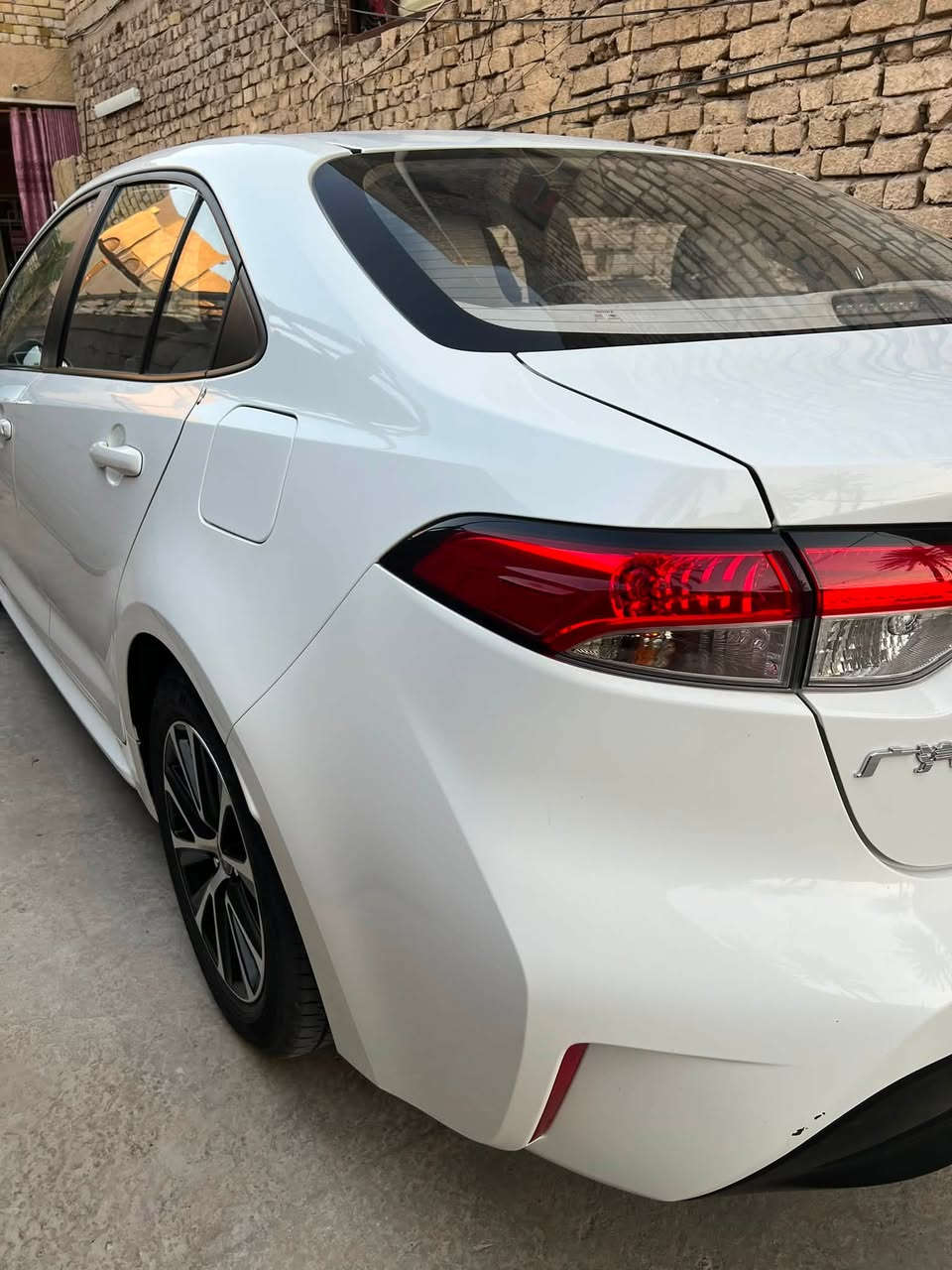 السلام عليكم
كورلا 2025   
الشكل الامريكي هايبرد   
بيها pdr بالجاملغ الامامي 
والبنيد مبدل اصلي 
رقم بغداد  تحويل مباشر 
سيارة جديدة بمعنى الكلمة 
محرك 1800 هايبرد HEV  
ماشية 40 الف 
شحن ذاتي 
بصمه + دخول ذكي 
هاندر بريك بصمه + اوتو هولد 
سلايت 
رادار امامي 
سياقه اليه 
تبريد قطعتين 
شاشه ابل كار بلي و اندرويد + كامره خلفيه 
مانع نزلاق + مود درايف +  ايكو مود 
كيجات شاشه دجتل 
حساس لايت كامل اوتو عالي ناصي اوتو + حساس ظغط اطار 
تحكم سترين كامل فول 
لايت زينون + لد نهاري + اشاره لد 
اشاير مري  
وبعد بيها هواي مواصفات 
 مكاني السيارة بغداد
سعر150 وبيها مجال
فقط بيع بدون مراوس 
للاستفسار ***********
