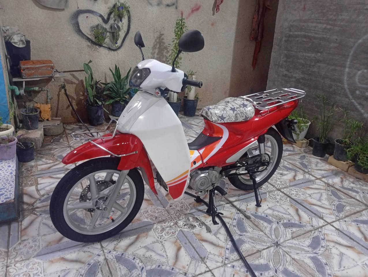 السلام عليكم لبيع سرفيز 
كامل مكمل 
ب٧٥٠
مكينه خير من الله 
مكان بلد
***********
