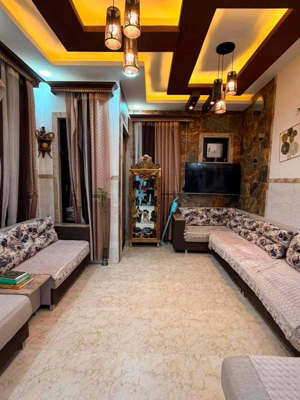 🏡🏡#عروض_مكتب_علي_السامي_للعقارات🏡🏡
         #مقاولات_بناء_البيوت_السكنية
🏠#دار_طابقين_سكني_للبيع  #حي_الرشيدية_قطاع_الاول_قرب_مدرسة_الوسام
#المواصفات بناء عصري وحديث2021
 الطابق الأول غرفتين نوم وهول واستقبال ومشتملات وكراج سيارة ومشمل خارجي
الطابق الثاني 4غرف نوم ومشتملات وبلاكونة
#المساحة170متر 🌍🌍 🏘️🏘️🏘️🏘️
#الواجهة8.5متر🌎🌎👉👉  
#العمق20متر
#سند_طابو_ملك_صرف_تحويل 
#السعر_عالتلغرام                             
#تابعو_القناة  https://t.me/alialsami88 ☎️☎️
🏘️🏘️🏘️🏘️🏘️🏘️🏘️🏘️
☎️☎️للإستفسار الاتصال 📠📠📠
نستقبل عروضاتكم_وطلباتكم العقارية في اغلب احياء المدينة🏕سكني🏕🏡تجاري🏡🏠زراعي🏠
☎️***********📠📠
☎️***********📱واتساب
☎️*********** #محمد_السامي
🏠العنوان/الموصل/حي بيسان/مقابل دائرة الزراعة🏡
