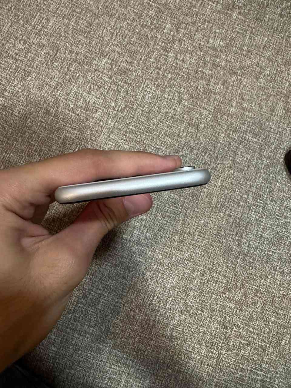 ايفون xr للبيع
بطارية 80
ذاكرة 128gb
جهاز نضيف مثل ما واضح بالصور
شاشة مبدلة اصلية
سعر 120 الف
مكاني موصل 
للاستفسار تواصل واتس اب على الرقم:
***********
***********

نص مكتوب في الصور:
- 8:00 82 Battery Battery Health & Charging Phone batteries, like all rechargeable batteries, are consumable components that become less effective as they age. Learn more... 80% Maximum Capacity This is a measure of battery capacity relative to when it was new. Lower capacity may result in fewer hours of usage between charges. Peak Performance Capability Your battery is currently supporting normal peak performance. Optimized Battery Charging To reduce battery aging, iPhone learns from your daily charging routine so it can wait to finish charging past 80% until you need to use it. Optimized Battery Charging is off until 6:00 AM.
- 8:01 82 < Back iPhone Storage 23.23 GB of 128 GB used iPhone 104.77 GB Applications iOS System Data RECOMMENDATIONS Enable iCloud Photos Automatically upload and safely store all your photos and videos in iCloud so you can browse, search, and share from any of your devices. Enable Offload Unused Apps Automatically offload unused apps when you're low on storage. Your documents & data will be saved. Size < TikTok Last used: 21/03/2026 1.32 GB > Gmail Last used: 17/03/2026 700 MB > Instagram Last used: 21/03/2026 524.7 MB >