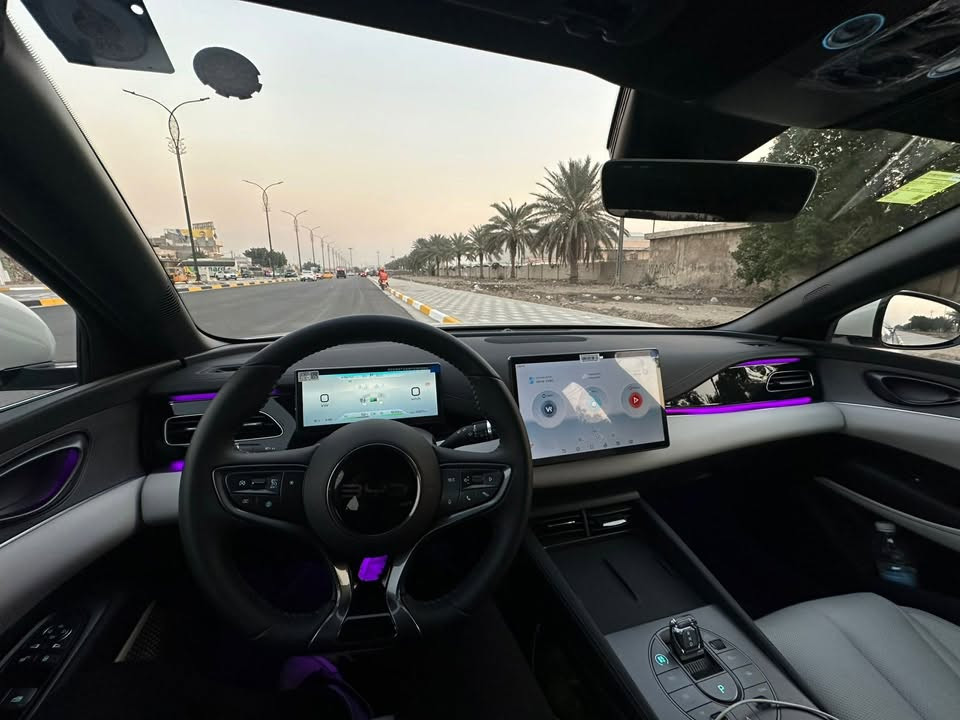 سلام عليكم 
🚗 للبيع بي واي دي سيل 6

| BYD Seal 06 بلك ان هايبرد موديل 2025 

📍 الممشى: 24 ألف كم فقط

⛽ بلك ان هايبرد (محرك بنزين + محرك كهرباء)

⚙️ المواصفات الفنية:

🔧 محرك 1.5 لتر

🔩 4 سلندر

📱 شاشة لمس كبيرة دواره

🎵 محدث كامل مع البرامج 

📷 4 كامرات امامي خلفي جانبي

🎥 كاميرات 360 درجة

📡 حساسات أمامية وخلفية

✅ شاشة عدادات رقمية مع اضائة محفية 

✅ دخول وتشغيل ذكي (بصمة) + (كارت)

✅ مثبت سرعة

✅ مقاعد جلد ابيض مريحة بتصميم رياضي

✅ إضاءة LED أمامية وخلفية

✅كرسي السائق كهربائي 

✅ منافذ USB أمامية وخلفية

✅ نظام توفير الوقود الذكي

✅ اضافات سبايدر جنطة وغلاف مسكات ابواب 

العنوان بغداد للاستفسار ***********

#للبيع #سيارات_للبيع #سيارات #بغداد_سيل
