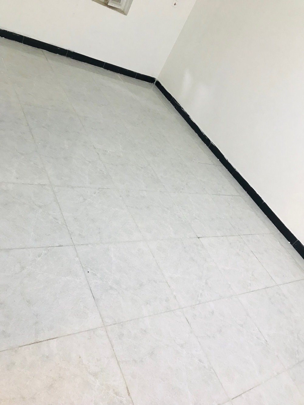 بغداد • صبغ وديكور • ضمان ٣ سنوات