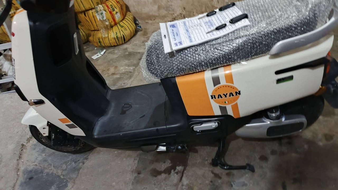 دراجه شحن ريان الحديث
نضافه فول سته باتري يقرأ ١١
مستعمله شهرين ونص
بيها وصل شراء وبصمتين وسويجين
مكاني بغداد الشعب قرب المحكمه 
سعرها ٨٥٠ 
***********
