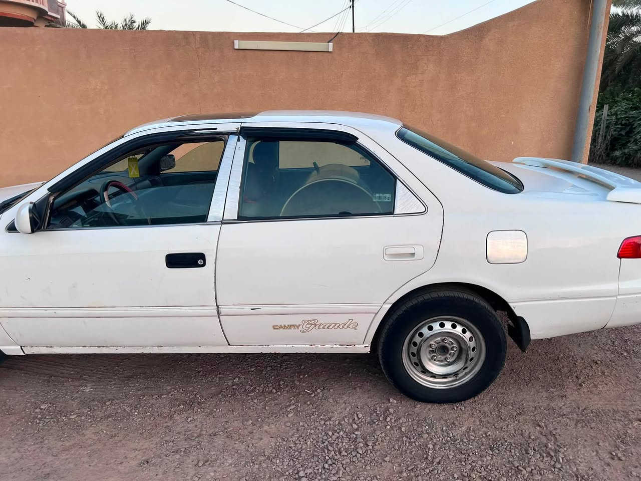 كامري موديل 2000 رقم بغداد محرك ستة سلندر أمريكي مصبوغة عام محرك وكير مكفول  السعر 60 وبيها مجال الاستفسار اكثر الاتصال على الرقم ***********

