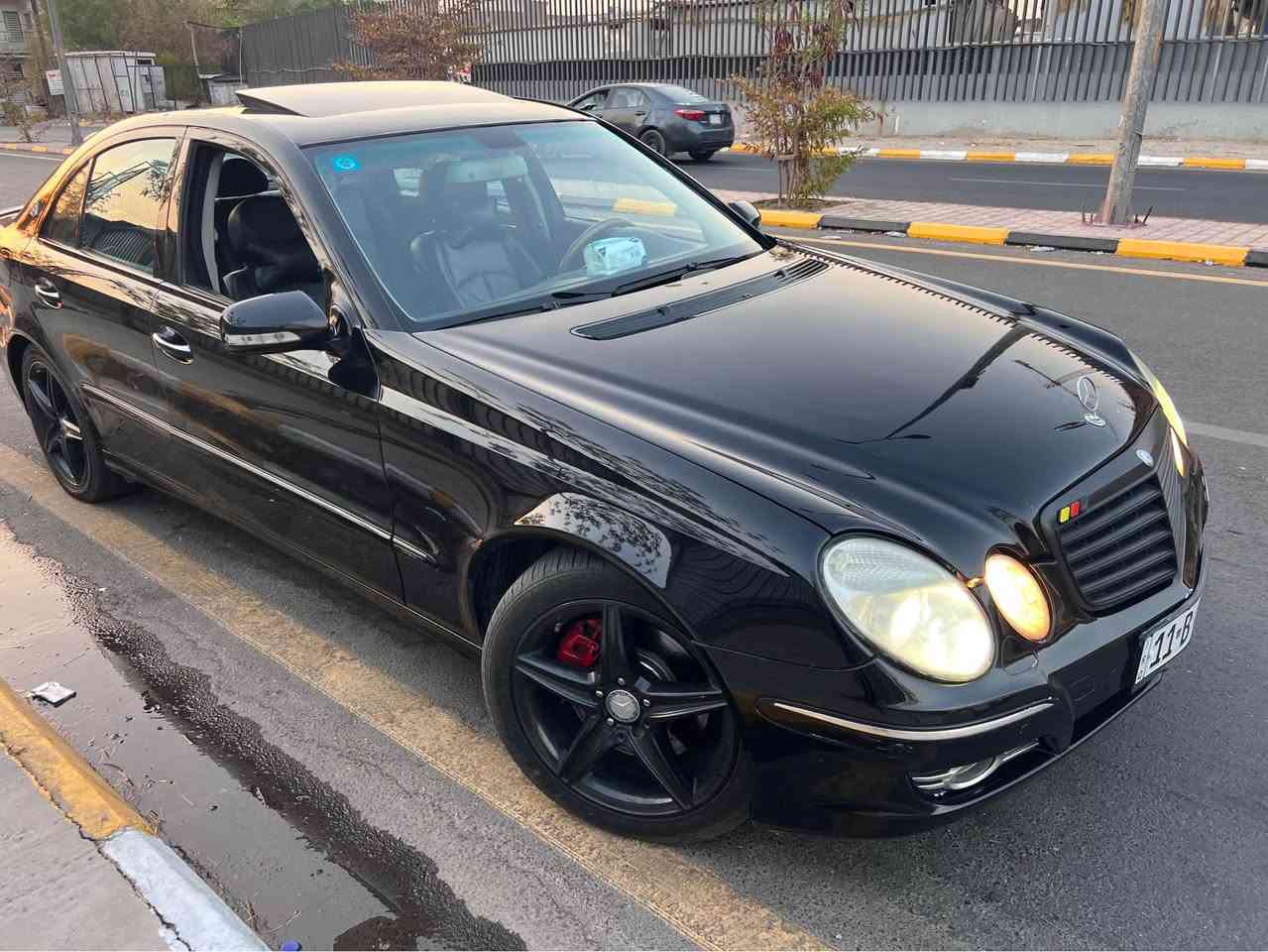 السلام عليكم ورحمة الله وبركاته للبيع او مراوس  مرسيدس E350 سيارة جديدة كلين بدون حادث فول 1/1 سيارة جاهزة من الدعامية للدعامية ومصبوغة اثر جراد الموقع الحرية دور نواب الضباط *********** بغداد, العراق

