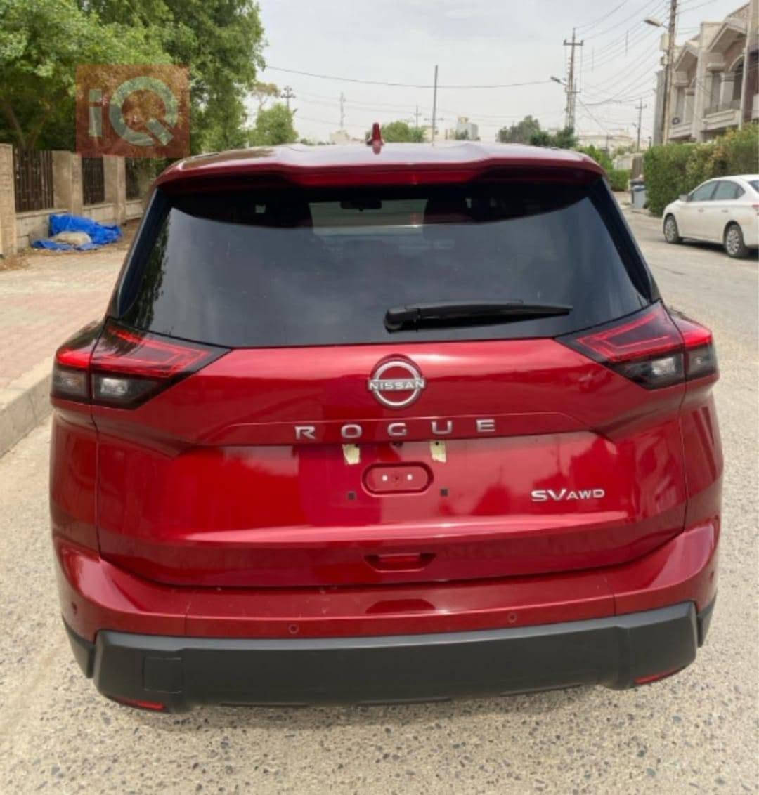 🚘 نيسان روج 2024 SV AWD 🚘

اللون: أحمر 🔴
محرك 1.5T

رقم: أربيل بسمي تحويل مباشر

 ماشية 30الف 

الحادث: جداً خفيف بدون إرباك صور الحادث في المنشور

نظام الدفع: AWD (دفع رباعي)

الفئة: SV كاملة المواصفات

المواصفات المميزة:
تشغيل عن بعد 
اربع انظمة قيادة
تبريد قطعتين 
قيادة ذاتية 
صندوق كهربائي 
كشنات كهرباء 
تشغيل بصمة + دخول ذكي
شاشة كبيرة مع كاميرا 
مثبت سرعة + تحكم مالتي ستيرنغ
مقاعد مخمل
حساسات أمامية وخلفية
أنظمة أمان متقدمة (ABS, Airbags, تنبيه المسار)

السعر جداً مناسب الشراي يتصل
غير متواجد في الخاص فقط اتصال

مكان السيارة تكريت 
***********
