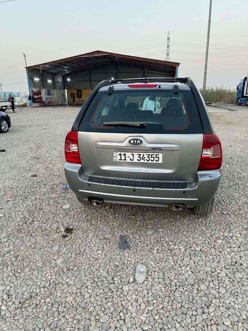 سبورتج 2009 مصبوغه حزام
مكينه  2000 جاهزه اي نقص ما بيها 
مكانها واسط الصويره 
السعر 95 بيها مجال
***********
