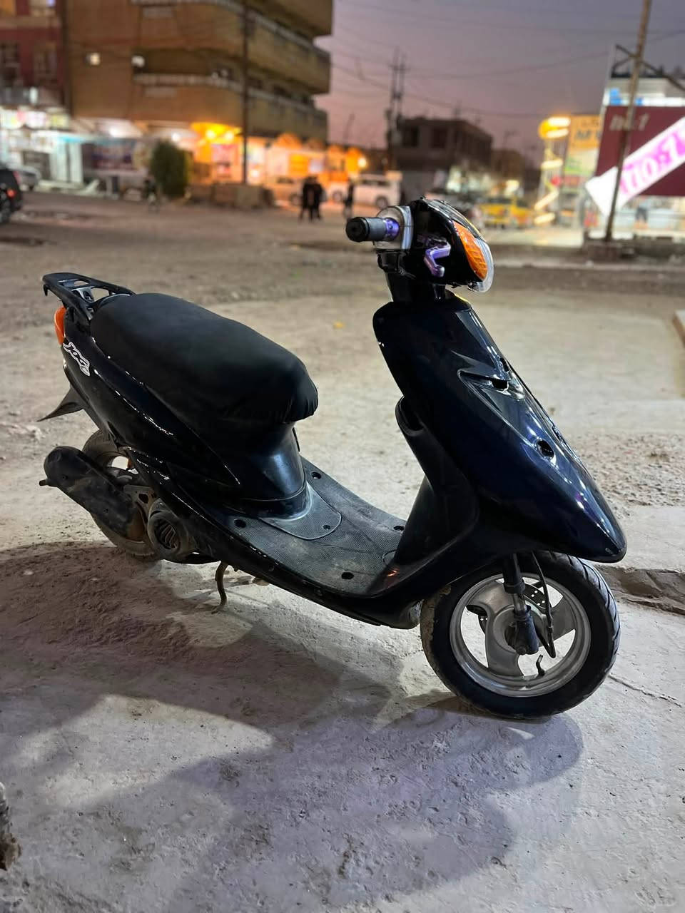 سلام عليكم دراجه 60 عصفوريه شغاله كلشي ما بيه البيع سعر 300 الف دينار وبيه مجال شراي الاتصال على هذا رقم وتساب 
    تصال هذا *********** أو وتساب ***********
