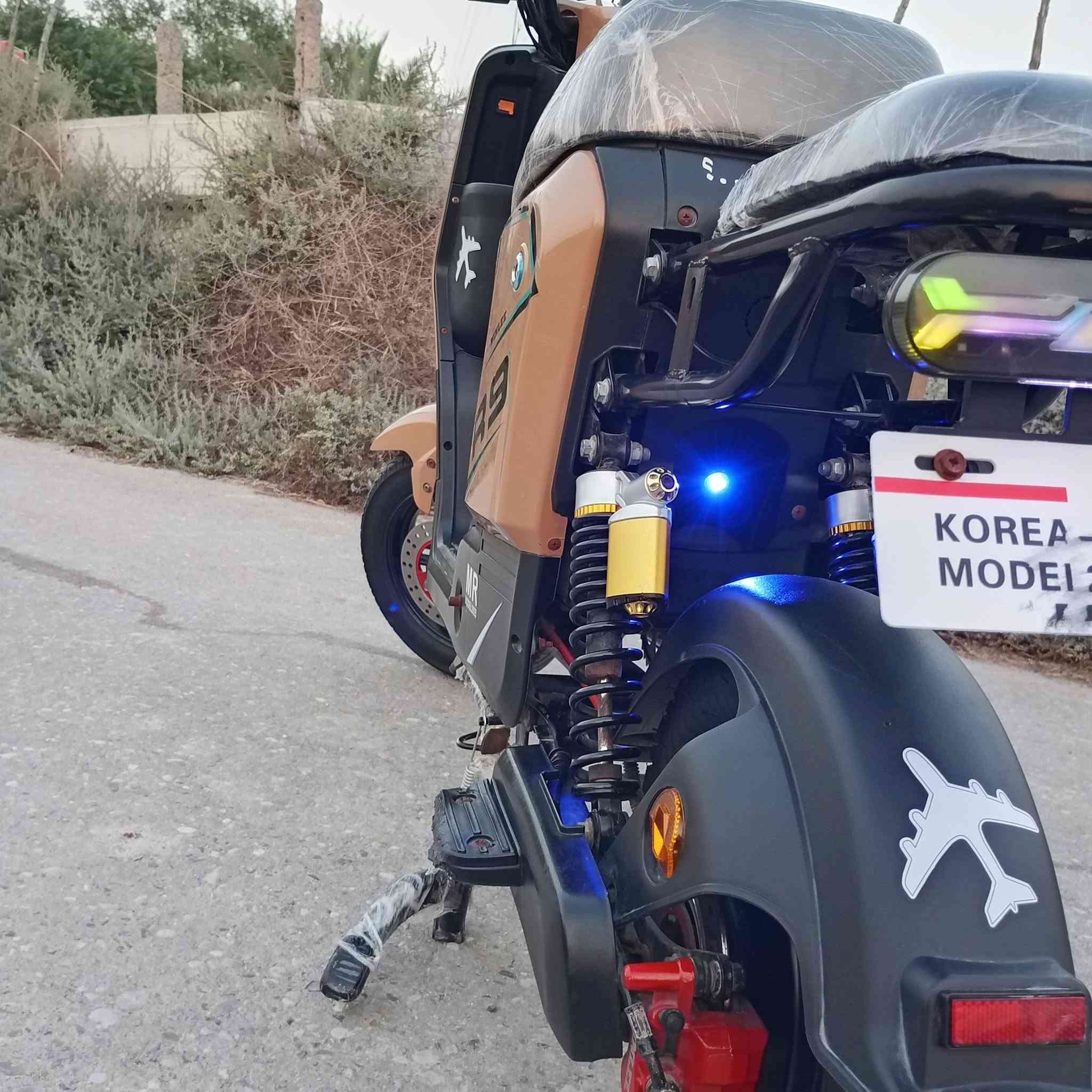 دراجه R9 للبيع دراجه جديده ونضيفه كلش 5 بطاريات حجم كبير جدد استوى مبدلهن بس وحده ما مبدله وقويه هم الدراجه اريدها 500 الف قفل هيه وملحقاتها للاستفسار ***********
