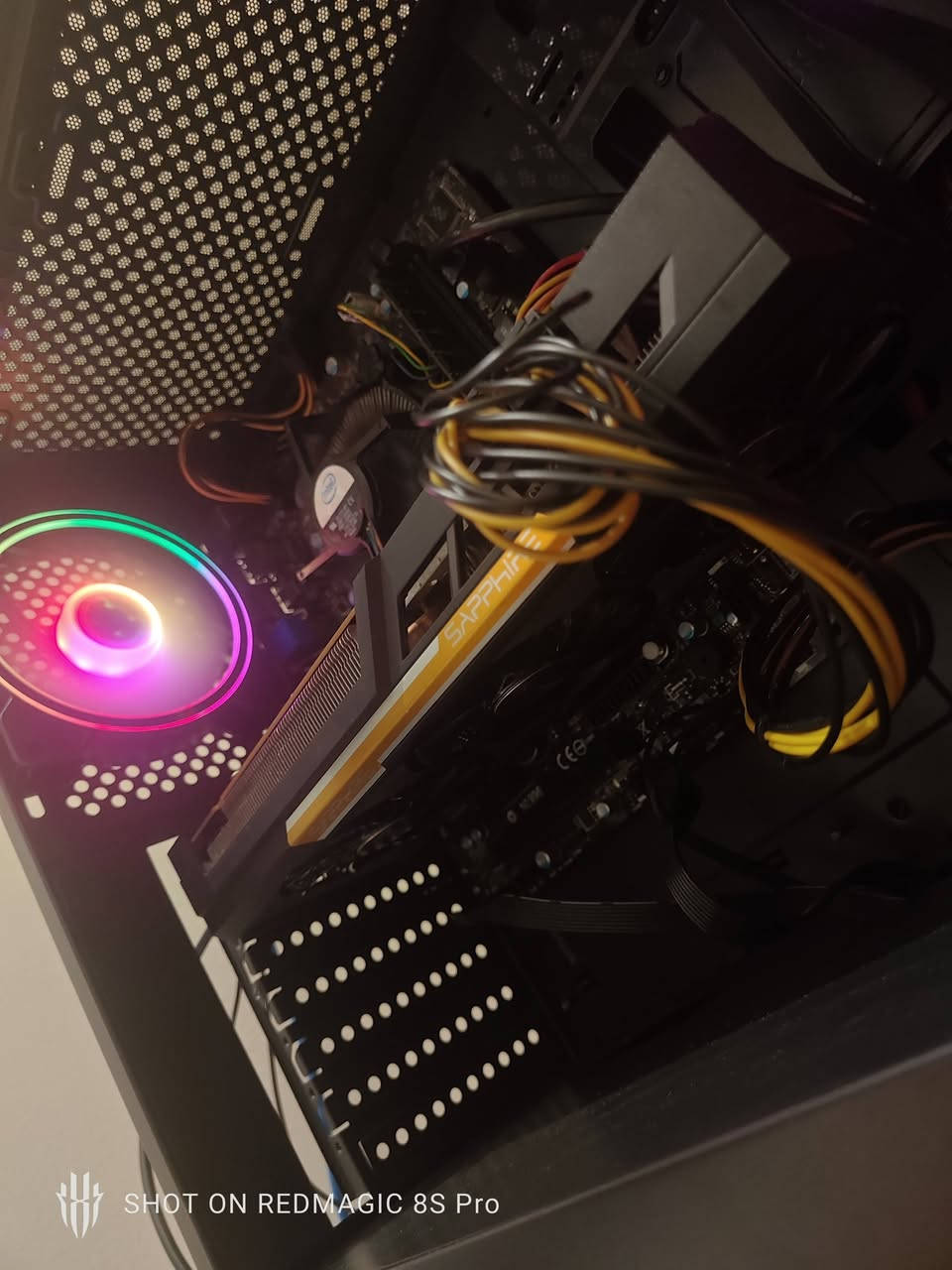 تجميعة كاملة • i7-2600 • R9 390 8G