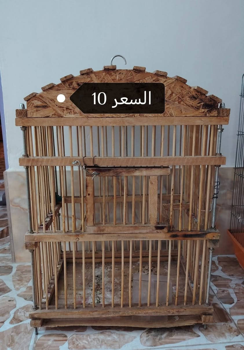 غراض للبيع ليريدهن يتواصل واتس👈🏻***********

نص مكتوب في الصور:
- تنور غازي السعر 15 بدون منظم
- 10 السعر
- السعر 10