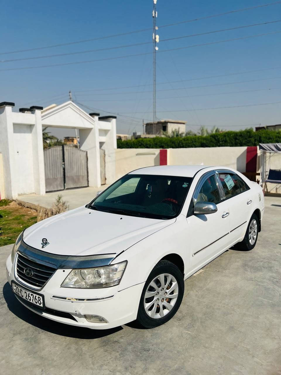 سوناتا 2009 خليجي، اللون أبيض، محرك 2400 سي سي (دوش)، ويل دوش بلادي.

الرقم: أربيل الجديد (السيارة باسمي، شرط التحويل فوري).

 داخلية نظيفة ودشبول بلادي. أرضيات وفرش بحالة ممتازة.

 الكير والمحرك مكفولات وبحالة ممتازة، التبريد شغال ثلج، السيارة جاهزة  (شغل واطلع).

نظيفة جداً وموضح بالصور، بيها قطعتين صبغ فقط (الجاملغ الأمامي والباب الخلفي) بدون دواخل.

السعر: 110 ورقة (وبيها مجال طيب للشراي ).

للاستفسار والتواصل: الاتصال على الرقم *********** 

الموقع: ديالى - خان بني سعد 📍
