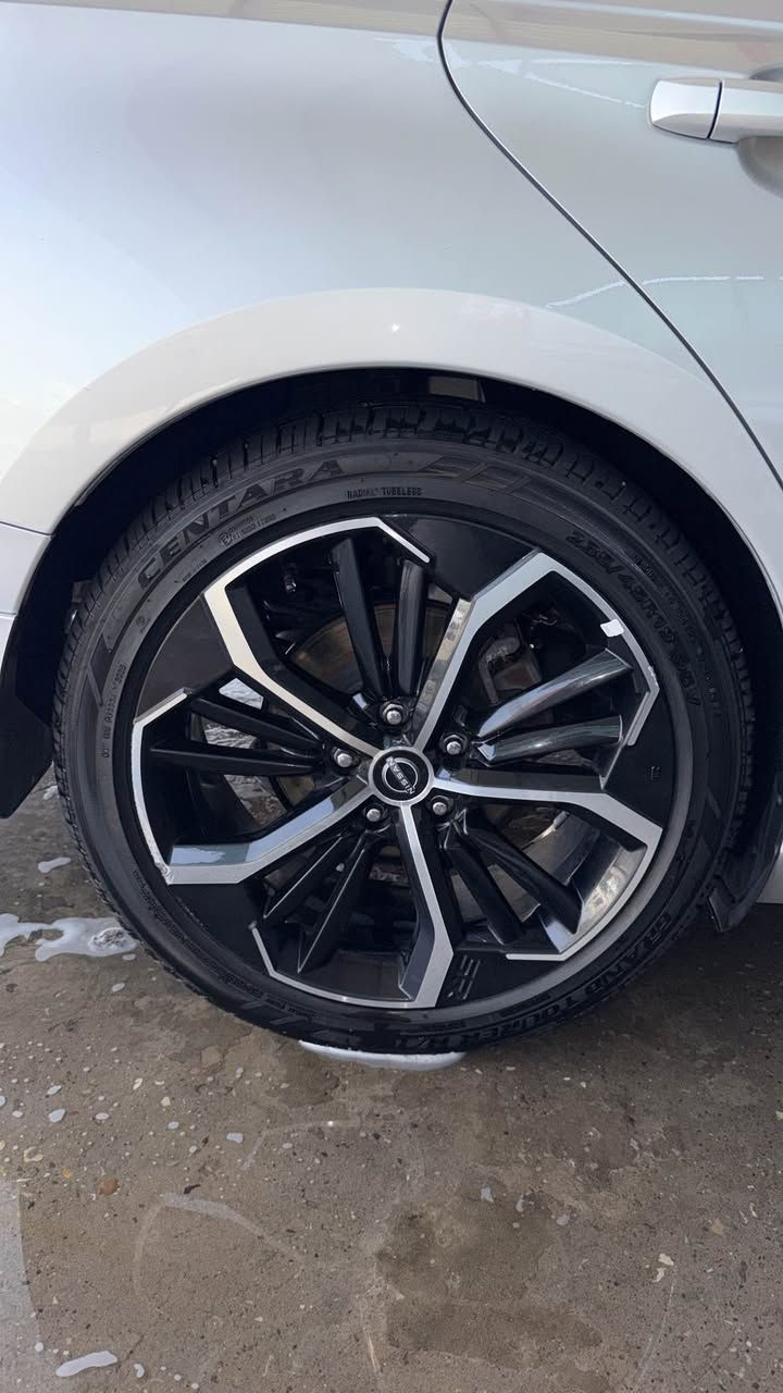 🚗 للبيع | نيسان التيما SR موديل 2024 🚗

📍 الموقع: كركوك

💰 السعر: 14,800$ وقابل للتفاوض

🔹 الفئة: SR
🔹 الممشى: 63 ألف ميل
🔹 الحادث: 4 قطع صبغ بدون دواخل
🔹 الأيرباك: تكمة

✨ المواصفات:

* محرك 2.5 لتر
* جنوط رياضية 19 إنج
* فتحة سقف
* تشغيل بصمة ودخول ذكي
* ريموت ستارت
* شاشة لمس
* Apple CarPlay & Android Auto
* كاميرا خلفية
* حساسات خلفية
* مثبت سرعة
* مقود متعدد الوظائف مع Paddle Shifters
* إنارة LED أمامية ونهارية
* مكيف أوتوماتيك
* نظام الثبات الإلكتروني
* مراقبة ضغط الإطارات
* بلوتوث وUSB

📞 للاستفسار: ***********

سيارة نظيفة وجاهزة للاستخدام، والسعر بيه مجال للجادين. كركوك, العراق
