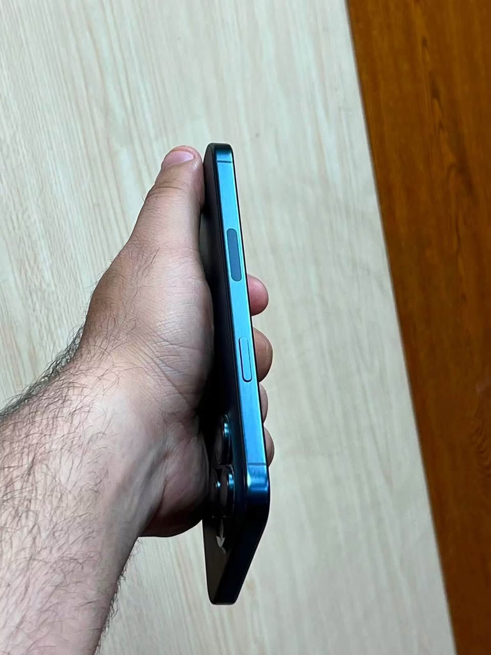 السلام عليكم 
ايفون 15 برو ماكس
ذاكره 256
باتري 84%
شريحة الكترونة 
سعره 925 بي مجال بسيط
***********
