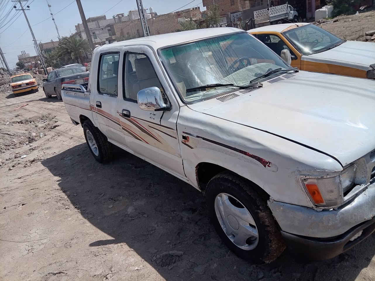 سلام عليكم بيكم موديل 2004. كير اوتوماتيك مكينه فور واي. كابريته.     شرط مكينه كير كشر سوف العين. سنويه عضم. صاقه بل 2020   راعيه بل بصره ماندل.    مكان سياره ناصريه سوق الشيوخ.  سعره 15.ورقه.       ***********
