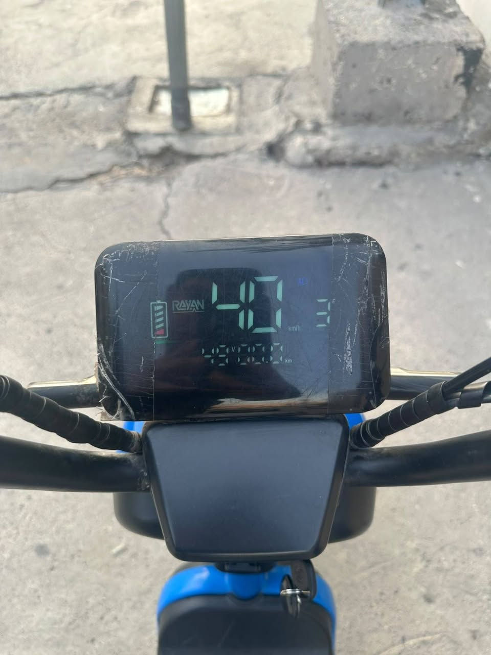 السلام عليكم دراجه شركة الريان حجم 14 نظيفه ملف500W السعر 300وبيهه مجال 4بطاريات للاستفسار الرقم ***********واستاب فقط
