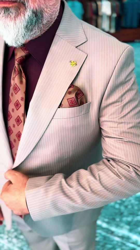 أحمد كريم للبدلات الرسمية 🤵🏻‍♂️✨ أناقتك تبدأ من اختيارك… وبدلتك تعكس حضورك. تشكيلة مميزة من أحدث البدلات الرسمية بتصاميم راقية، خامات أنيقة وتفاصيل تليق بكل مناسبة. 🎩 للعرس والمناسبات 🕴️ للدوام والاجتماعات ✨ أناقة تكمّل حضورك أحمد كريم — لأن الأناقة عنوانك. #كاب_كات #تصاميم #تصميم_فيديوهات🎶🎤🎬 #بدلات_الاعراس_وحفلات #حذاء_طبي 
