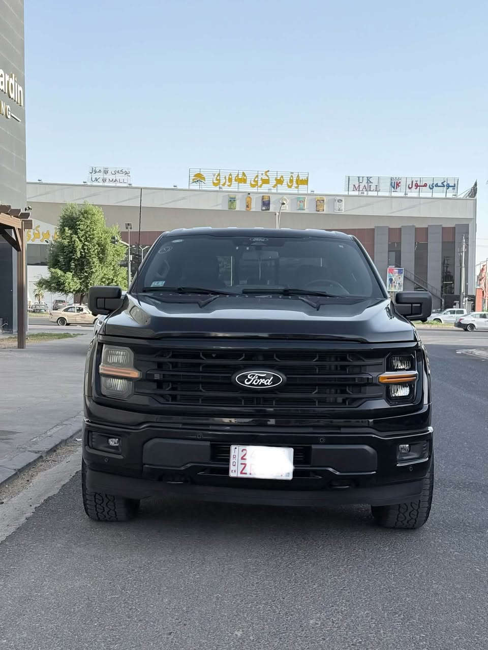السيارة:-  FORD F-150 XLT 2024
نرخ: ٣٦٥$ ورقە 
رۆیشتن : ١٦ هەزار مایل 
مەکینە : ٦ پستن ٢.٧ تۆربۆ
مواسەفات : XLT پلەس شاشە گەورە بەسمە گێر لە عەرد کوشن جلد کوشن هیتر ٥ کامیرە دبل اکسل ٤*٤ تەنها پانوراما نیە 
زیانەکان : بەبێ سبغە هەندێک pdr هەیە بەبێ ژورەوە 
ئێرباک : سوکان و شانەکان 
رقم شاسی : 1FTEW3LP2RKF48341
شوێنی سەیارە : اربیل
کۆرەک : ***********
ئاسیا سێل : ***********
شرکە رێبوار سالار صالح 
هەولێر جادەی ١٠٠ مەتری  بەرامبەر کۆمپانیای سعد 
…………………………………………………………………
السيارة:-  FORD F-150 XLT 2024
سعر : ٣٦٥$ ورقە
ماشية:- 16 الف مایل ماشي
محرك:- ٦ سلند  ٢.٧ توربو 
مواصفات:- XLT plus شاشة كبير بصمة كير طيارة كشن جلد كشن هيتر ٥ كاميرا ٤*٤ دبل اكسل ماعدا بانوراما 
حادث : بدون صبغ شوية pdr بيها بدون دواخل 
ارباك : ستيرن او بردة طاك 
ملاحظة :  رقم شاصي صور حادث منشور  

1FTEW3LP2RKF48341
مكان سيارة : اربيل 
تفاصيل اكثر الاتصال علی ارقام التاليه 

كورك : ***********
اسيا : *********** 
شركة ريبوار سالار صالح 
اربيل شارع ١٠٠م مجاور شركة ازاد
