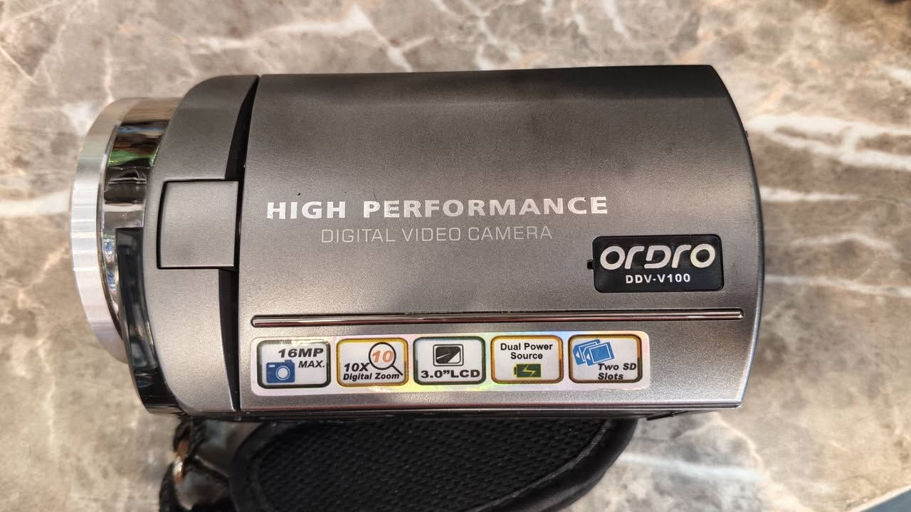 📸 كاميرا فيديو ORDRO DVD-V100 للبيع
كاميرا فيديو مرتبة ونظيفة 🎥
🔹 دقة تصل إلى 16MP
🔹 زوم رقمي 10X
🔹 شاشة LCD قياس 3.0
🔹 Dual Power Source
🔹 تدعم SD/SDHC

💰 السعر: 50,000 دينار وقابل للتفاوض
📍 المكان: الموصل
✅ الفحص متاح قبل الشراء

📞 للمهتمين: واتساب أو اتصال على الرقم
***********
