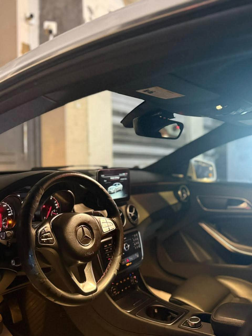 للبيع مرسيدس CLA 250 
موديل 2017
فول مواصفات AMG أصلي 4MATIC
السيارة كاملة وما بيها نقص
داخل جلد اسود بلاد سبورت
كشنات رياضية تبريد وتدفئة
فتحة بانوراما
شاشة كبيرة ويا ماوس
شفتات ستيرن
وضعيات قيادة سبورت وايكو
تحكم ستيرن وستيرن كهربائي
رادارات + تنبيه مسار ونعكاس
بصمة + كروز كنترول
حساسات أمامي وخلفي
كاميرا 360
مرايا كهرباء ويا إشارة
لايت دبل عدسة + LED
السيارة بدون حادث بدون شاصي بدون ايرباك
صبغ قطعتين فقط تجميلي ودعاميات فقط (خدوش)
صيانة كاملة (زيوت، تايرات، بريكات)
محرك وكير شرط
شرط تحويل
الموقع بغداد السيدية
الــسعـر اتصل على الارقام
***********
***********
