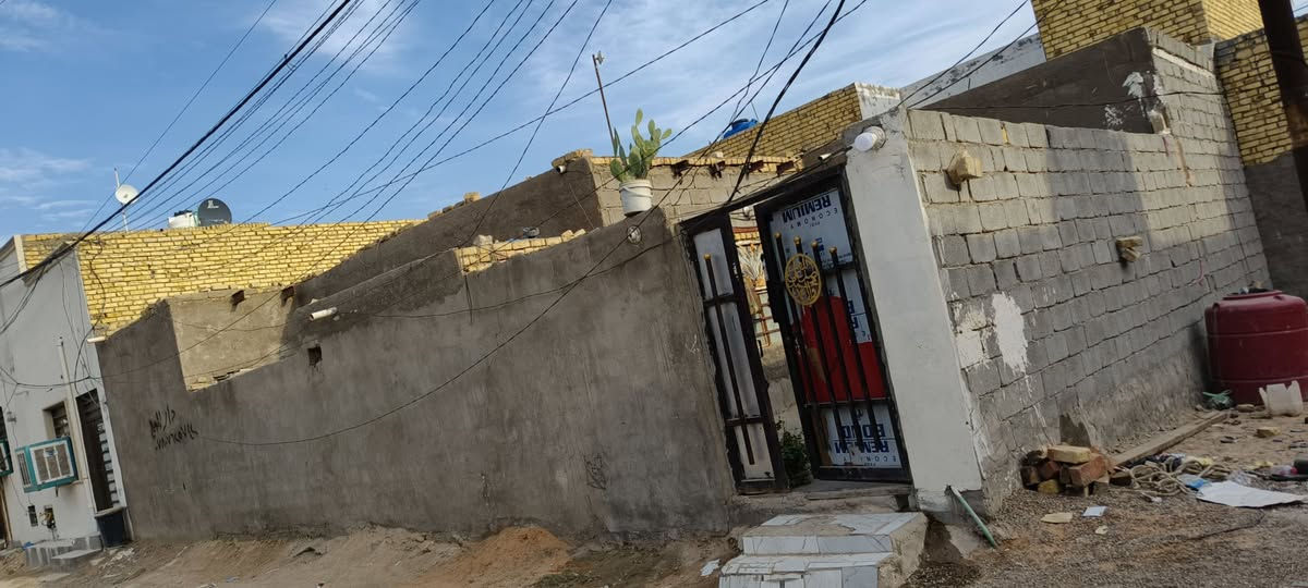 نجف حي ميسان • ١٥٠م • غرفتين