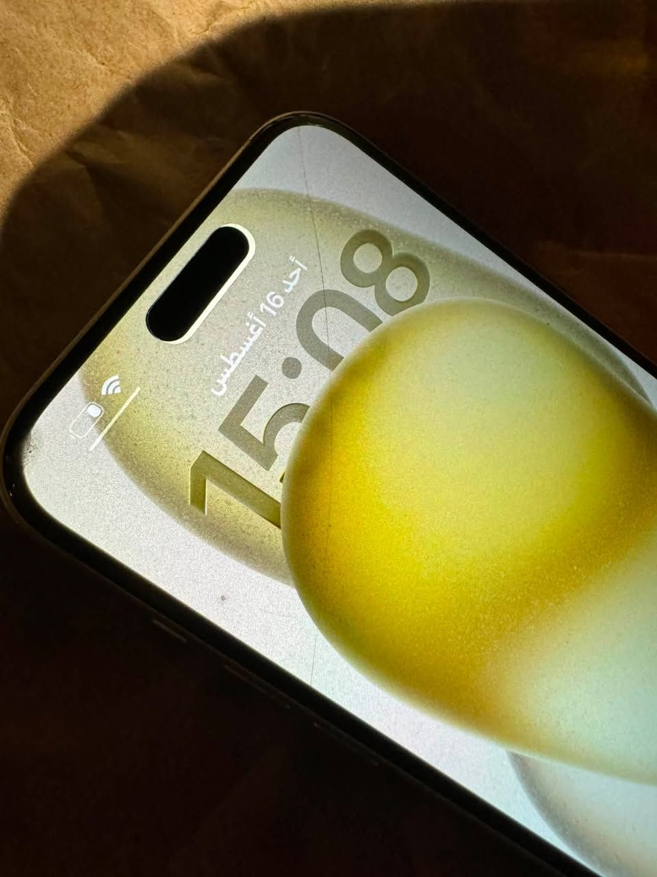 📱 **آيفون 15 بلس | iPhone 15 Plus** ✨
💰 600 ألف
📍 بغداد - البياع

━━━━━━━━━

🔸 شاشة 6.7 إنش |  وضع شركة
🔸 ملاحظة بسيطة: فطر خفيف بالجلاس (بالصور)
🔸 بطارية 100% + كاميرات ممتازة
🔸 آيكلود حر بالكامل — فرمتة وتحديث طبيعي
🔸 الشريحة الإلكترونية مقيدة فقط — باقي الاستخدامات طبيعية 100%
🔸 كفالة عامة + مكفول من السرقة

━━━━━━━━━

💰 **السعر: 600 ألف — قفل من الآخر** ❌
📞 ***********
