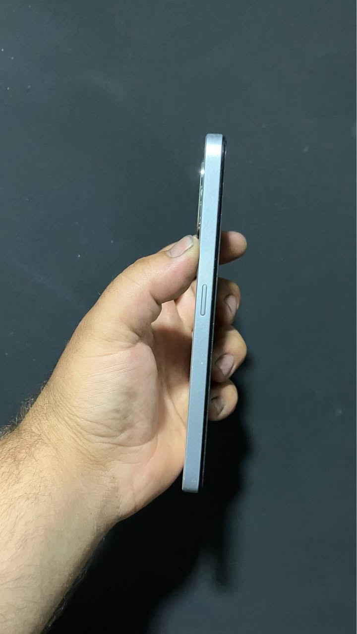 Honor z6c
128gb
Ram6+6
120hz
2sim
1010nits
Battery5300
بورغی بانەدراوە بەزەمان هەموو شتەك دەفرۆشم
بەس دوو شوختی لە ئیتاری هەیە 
نرخ١٦٥هەزار
شوێن هەولێر
گەیاندن نیە
*********** whatsapp أربيل, العراق
