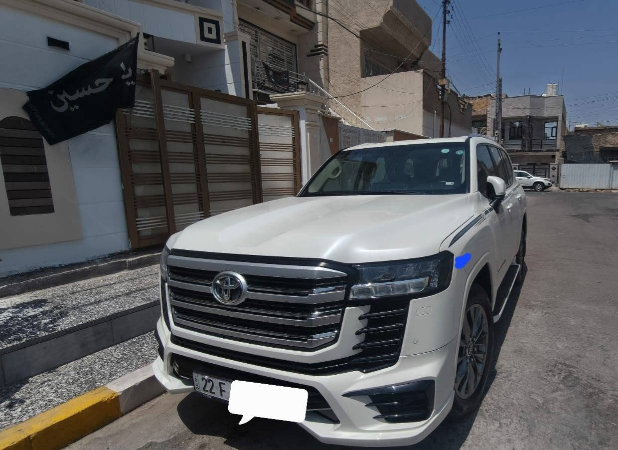 سلام عليكم 
لاندكروز موديل ٢٣ رقم اربيل تريد وكاله تريد تحويل 
السياره ماشيه ٥٢ الف حقيقي مكانه بغداد المشتل ساز اصل ام التطبيق مكفوله كفاله عامه عدا جكه موضحه بالصوره 
سعره ٦٤٨ ورقه
 *********** مراوس فقط لاندكروز ١٤ او ١٥ جديد اذا مو جديد ما اراوس
