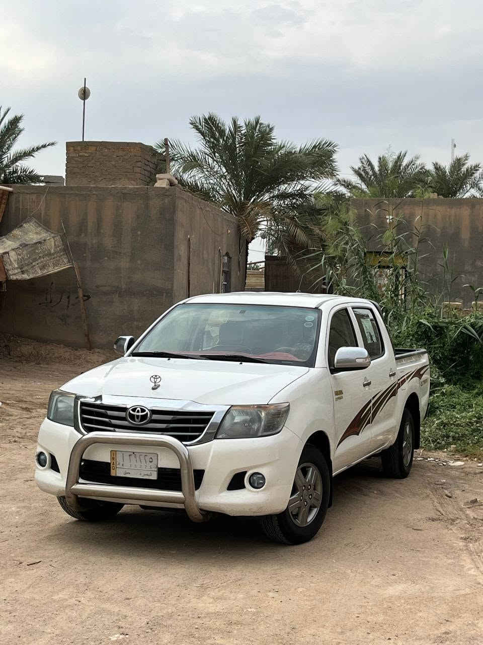 هايلكس • ٢٠١٤ • رقم بصرة