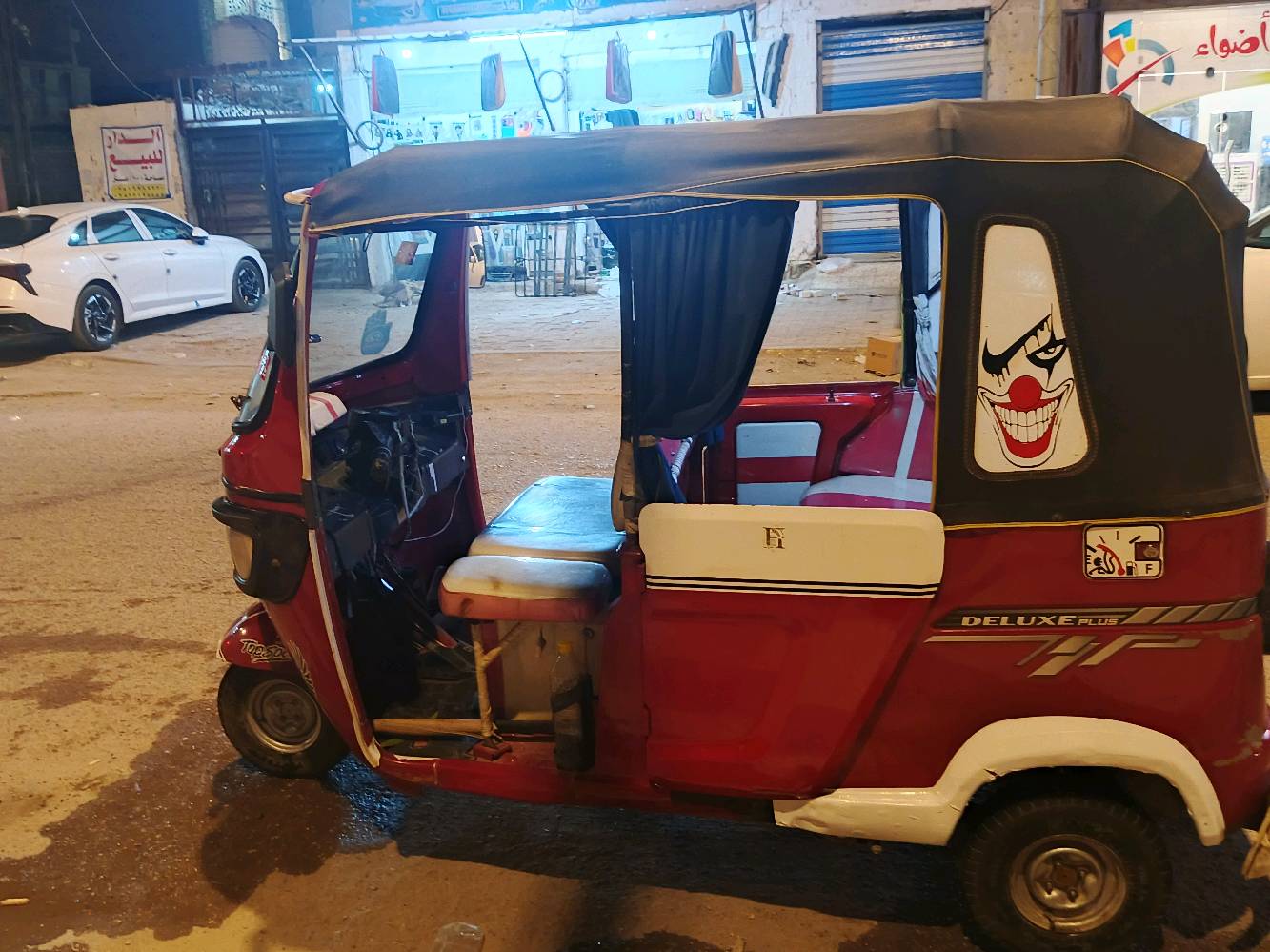 السلام تكتك للبيع سعر مناسب 7 وبيه مجال الاتصال ***********