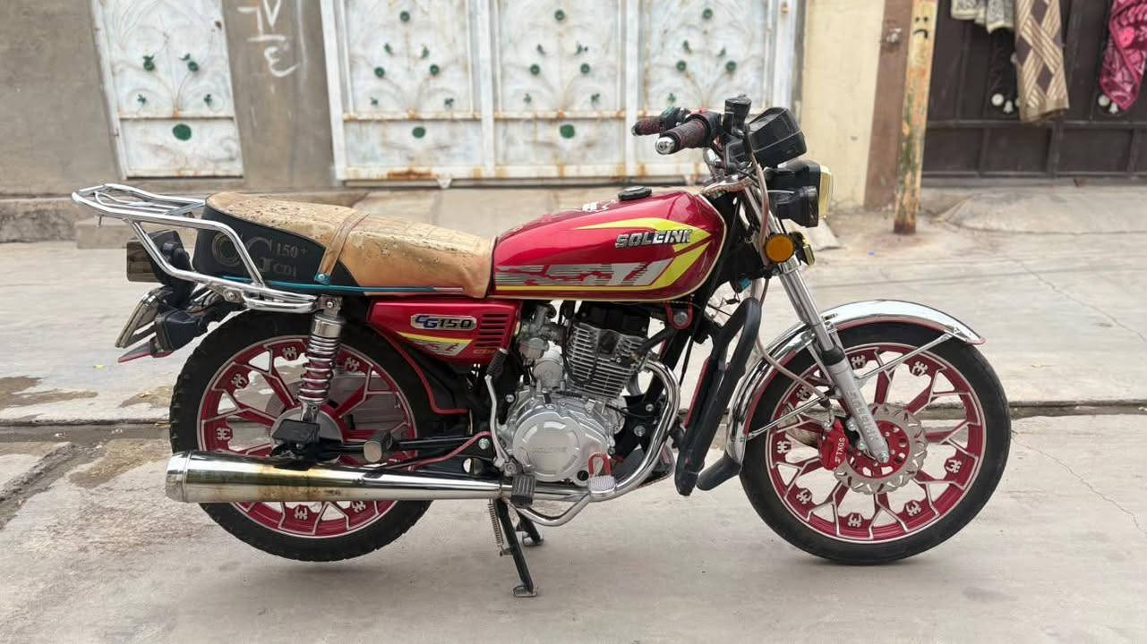 إسلام عليكم  موطور  خمسه كير للبيع  موديل 25 تشغيل بصمه و ريموت تشغيل عن بعد بعد  جديد  كهربائية كلهه. شغاله  محركه ناعم حيل  تايرات بعدهنن جدد الموطور كامل اي نقص مابي السعر 725 بي مجال قليل حيل مكاني  كركوك  فيلق رقم ***********
