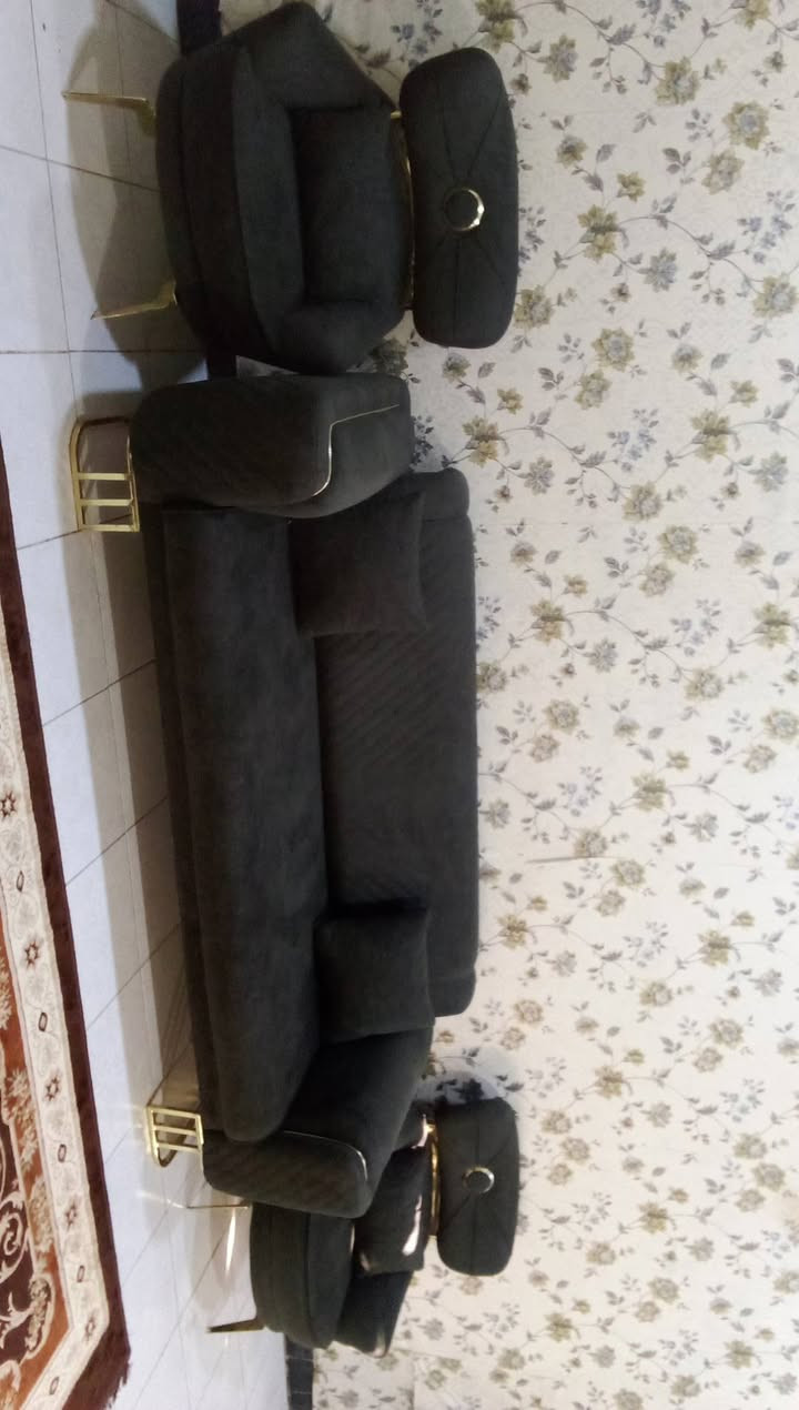 تخم قنفات للبيع
مستعمل قليل 
*********** أو ارسال رساله لصفحه

