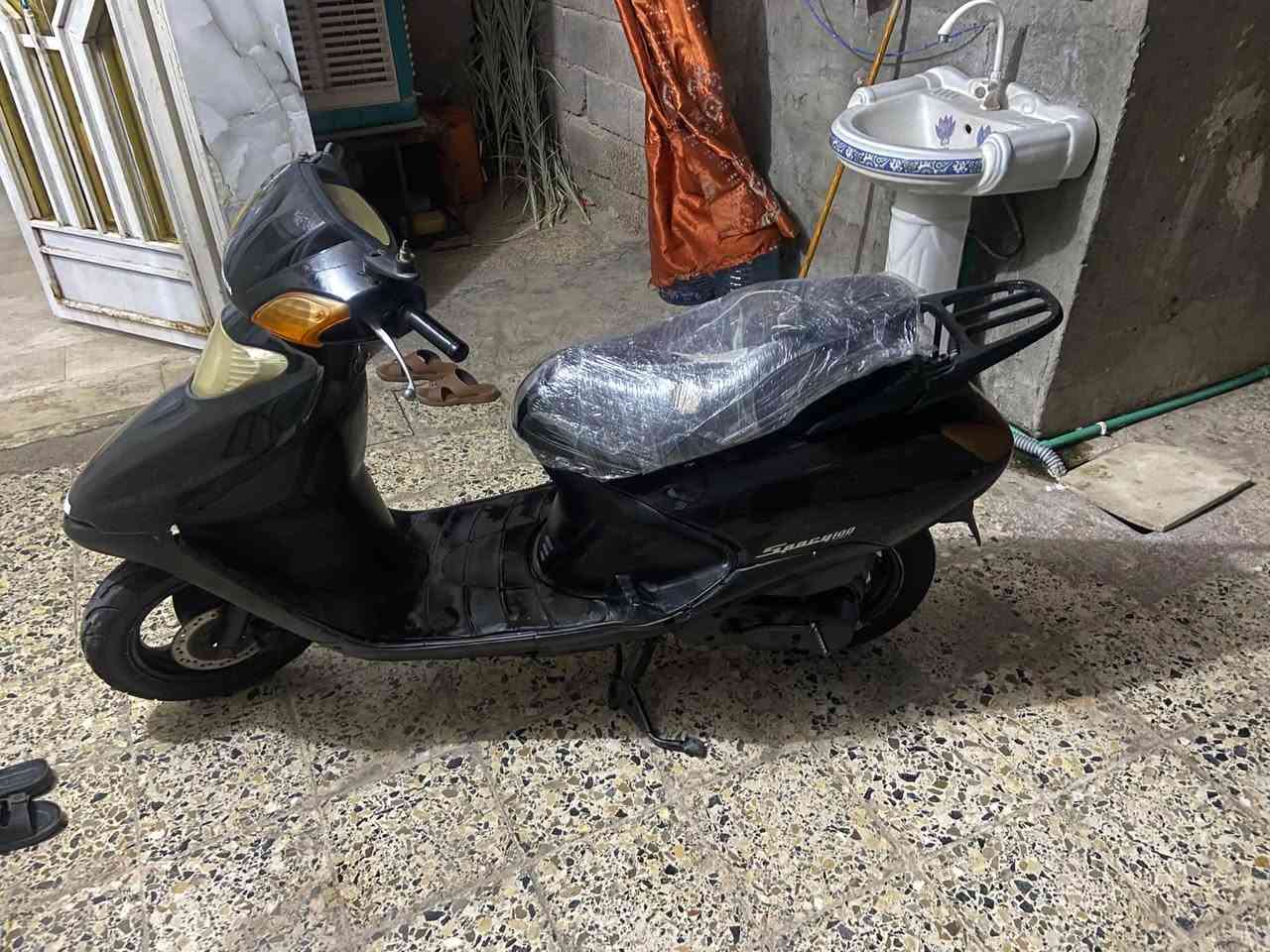 سبيسي ياباني للبيع نضيفه وخير من الله السعر ٥٠٠ مكان الشهداء  ***********
