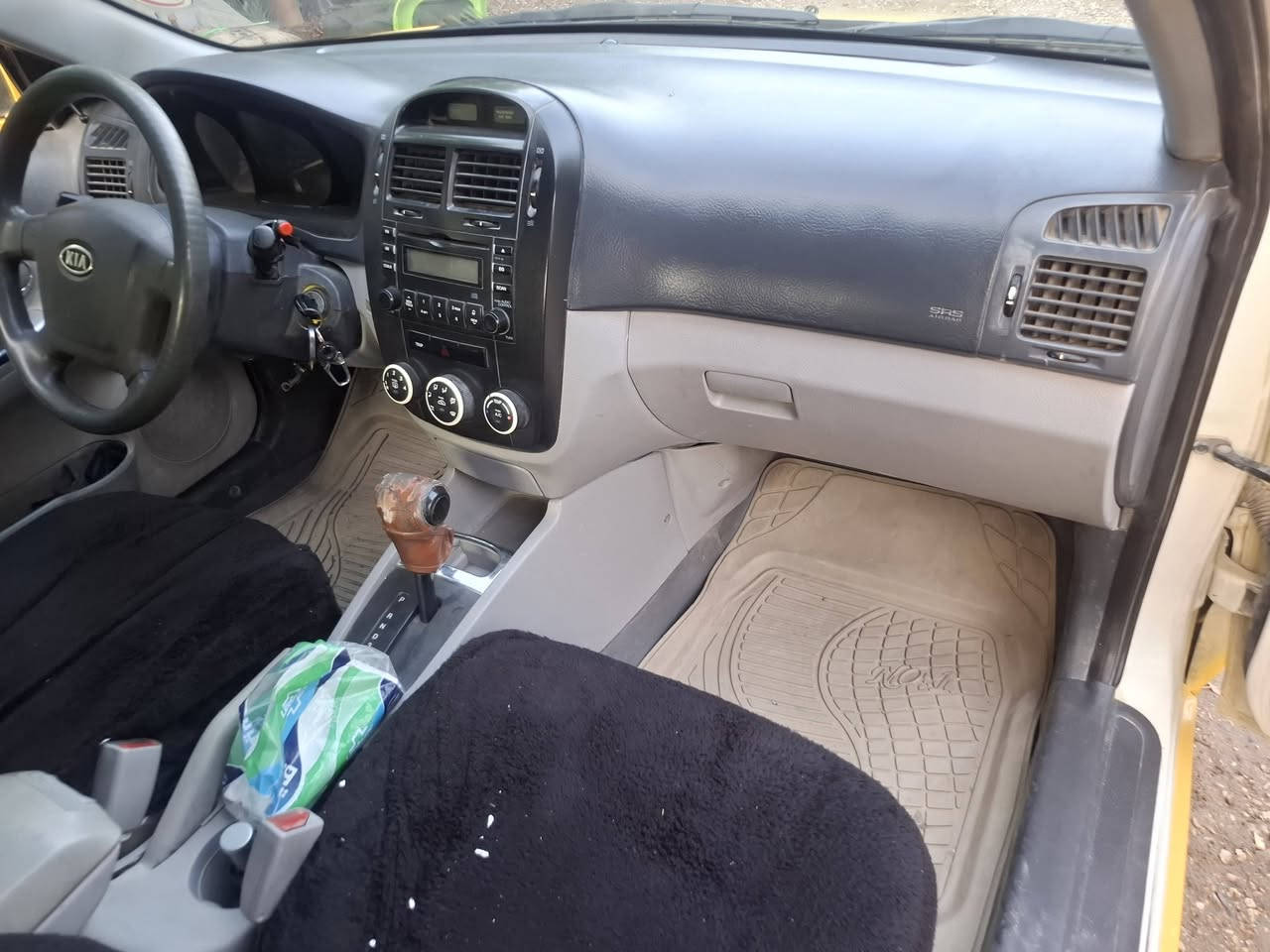 سلام عليكم سبكترا وارد امريكي موديل ٢٠٠٩
سياره جاهزه حادثه جاملغ وبنيد مكينه وكير خير من الله 
مصفره هية وغرامات السعر ٦٣ وبيه مجال 
مكان السياره كربلاء رقم كربلاء 
الهاتف ***********+***********
 ملاحضه غير متواجد عل فيس اتصال فقط
