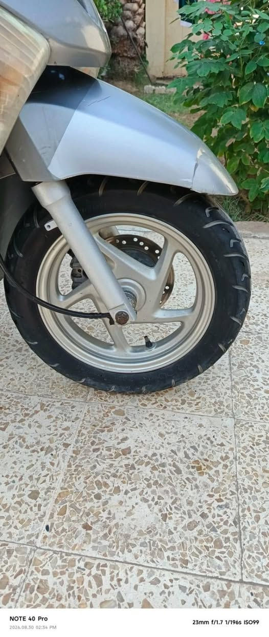 الدراجه للبيع نظيفه شغاله كهربائيات كلها شغاله دبلات امامي جديد .مفتوح مره وحده شغل الفسفوري
سعر الدراجه 800...للاستفسار الاتصال
***********

