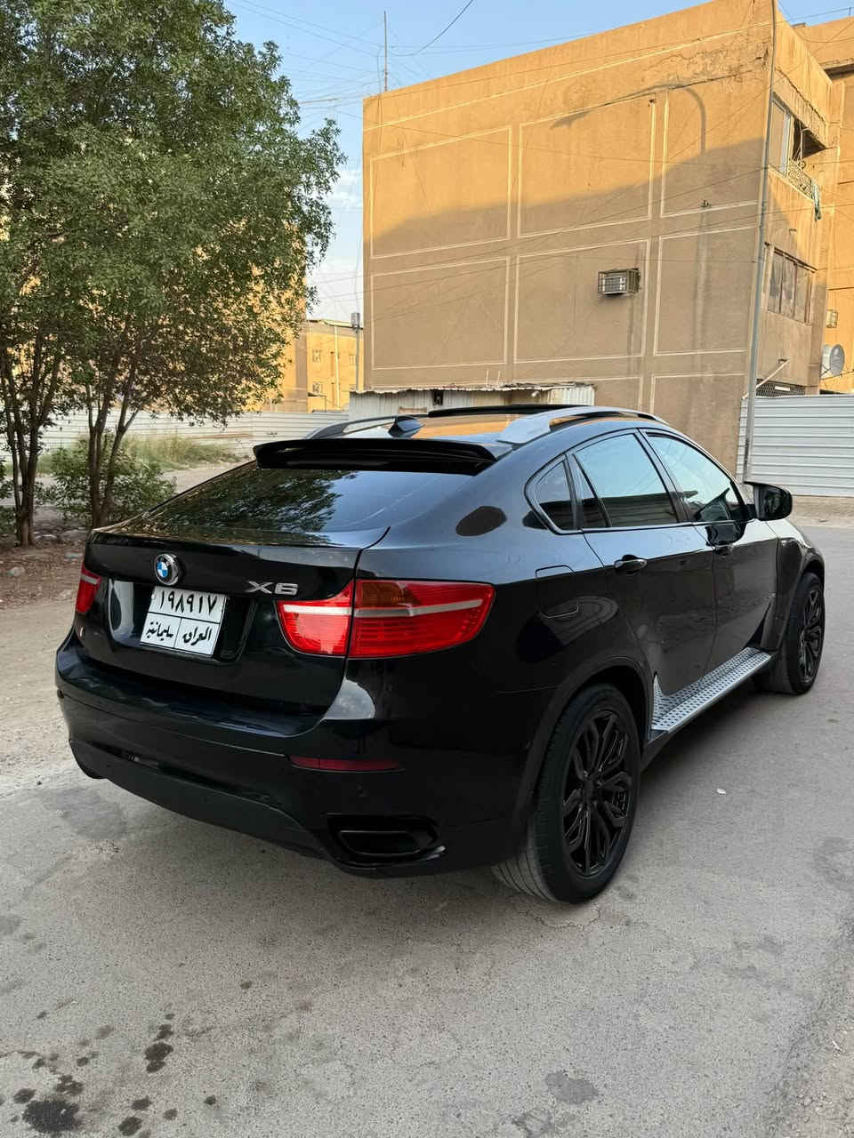 السلام عليكم bmw x6
موديل 2009 البيع او مروس 
سيارة فول الفول 
مكينه كير لكزاز 8سلندر 
سيارة مكفول من ضرب 
بية صبغ جملغات امامي اثر شخوط هنا فايبر كلاس 
السعر 105
مكان بغداد 
رقم ***********
