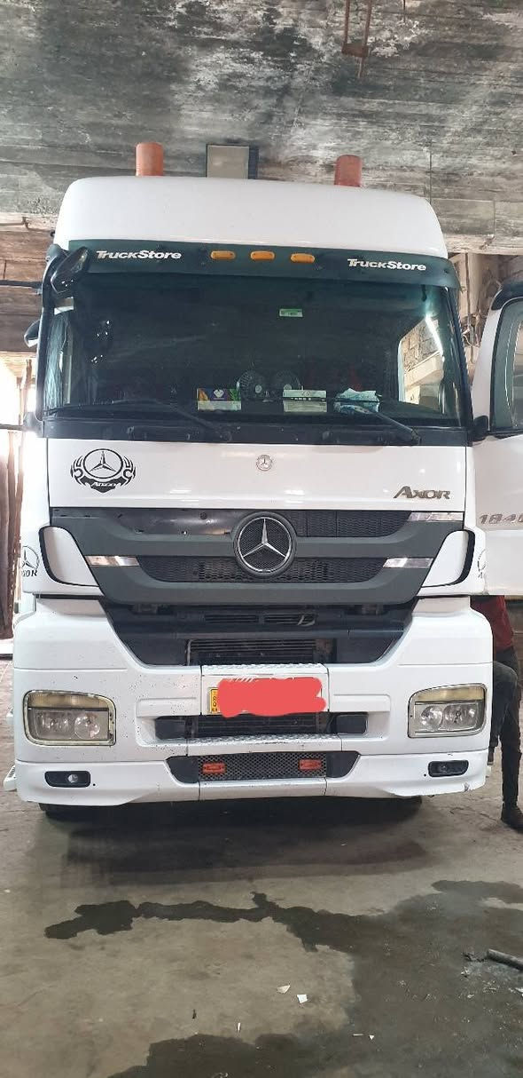 قبل التعديل وبعد كراج ميسر حداد موصل الايمن صناعة وادي عكاب 
***********
