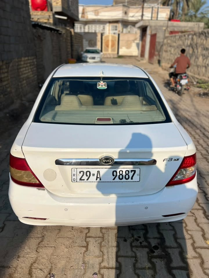 بي واي دي F3 • ٢٠١٣ • فتحة سقف