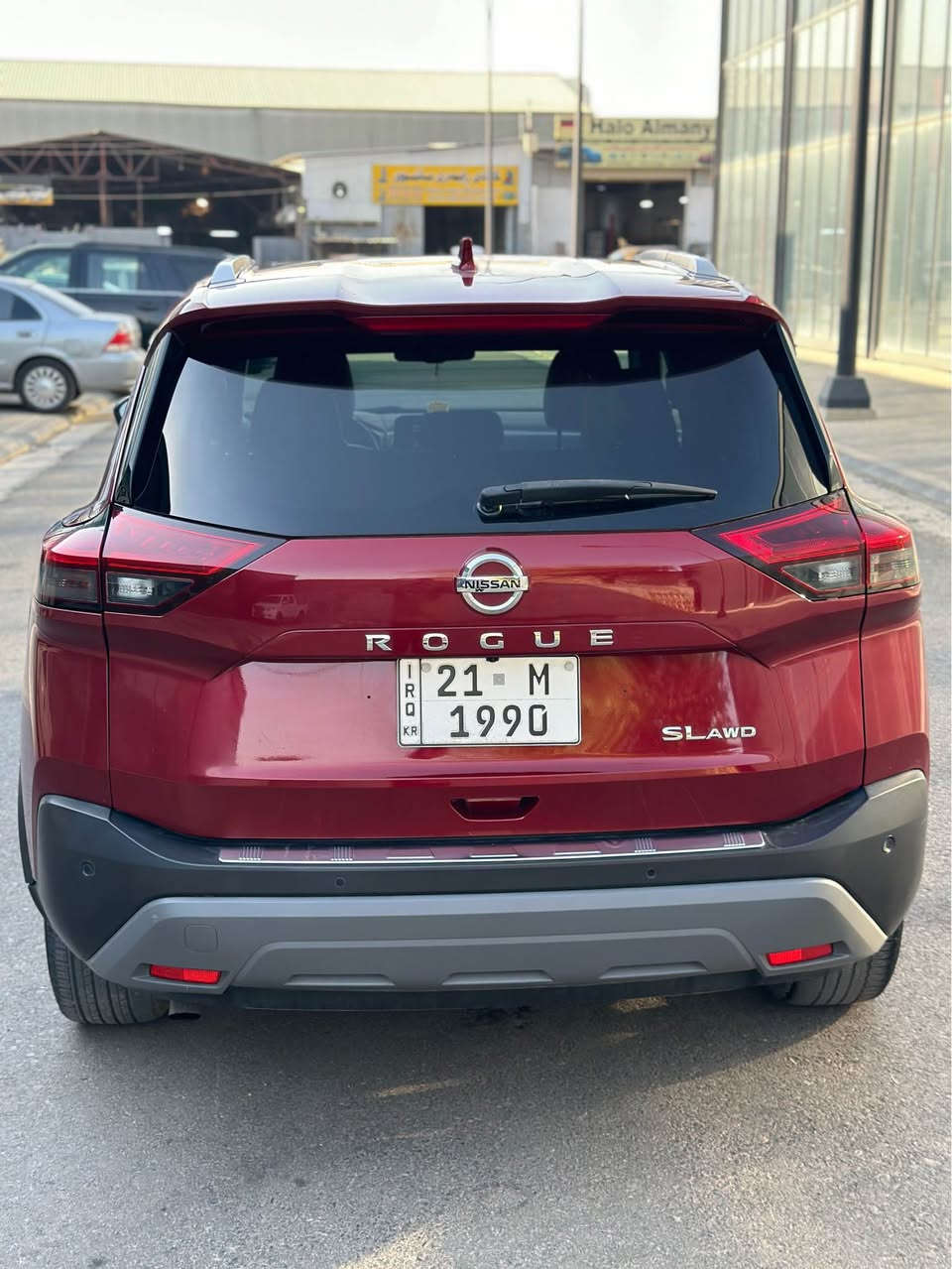 Nissan rouge 2021  SL 
فوول مواسه‌فات ده‌بڵ ئاكسل ٤ پستۆن
٢٤ هه‌زار ڕۆشتووه‌ سه‌یاره‌كه‌ سفره‌
پانۆڕامه‌
په‌رده‌ كوشن هیته‌ر سنوق جه‌ك كوشن خه‌زن سه‌ماعه‌ boss
ناو قاوه‌ی سه‌یاره‌كه‌ فوول فووله‌ بی ئیرباگ بی ناو گردن یه‌ك په‌ڵه‌ بچووك بۆیاخی هه‌یه‌ له‌ چاملغی دوای هیچی تری نیه‌ بۆ هیچ مه‌گه‌ری ره‌قه‌می له‌گه‌ڵ نیه‌ سه‌نه‌وی تازه‌یه‌ دیناری مه‌سره‌فی تیا نیه‌ 
سعری ٢٠٥ مه‌عامه‌له‌
*********** السليمانية, العراق
